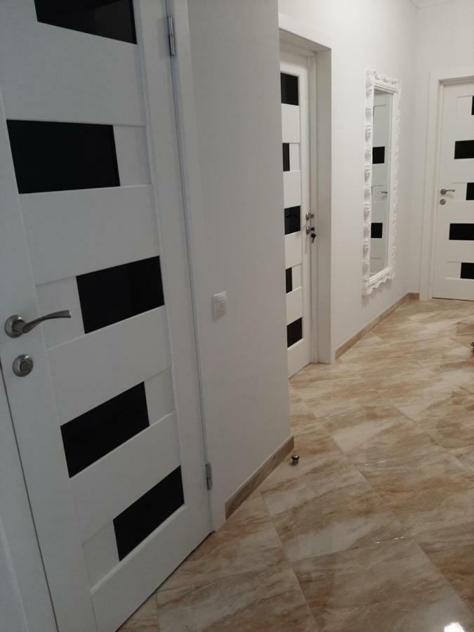 Apartment In Serbska Liov Exterior foto